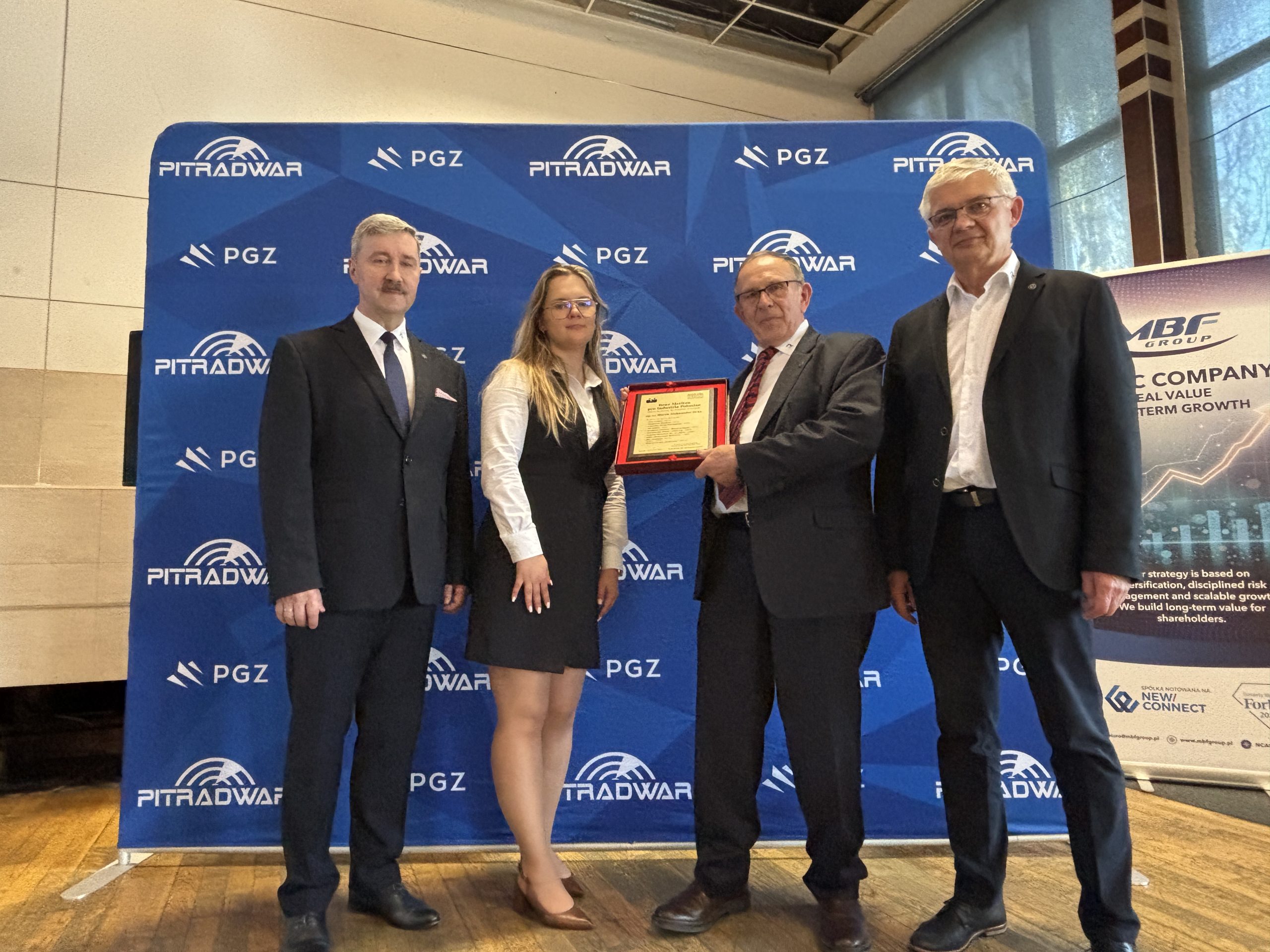 President Dras awarded "Well Deserved for Polish Industry"